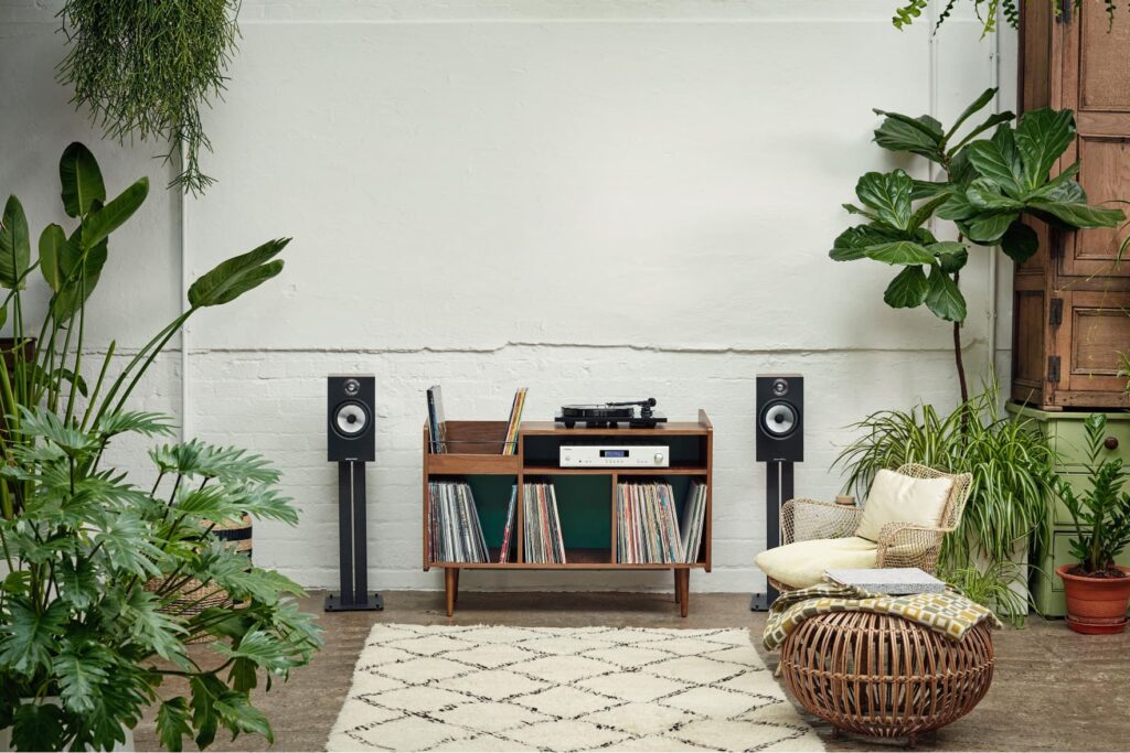Bowers and Wilkons surround sound system high end audio expensive sound system